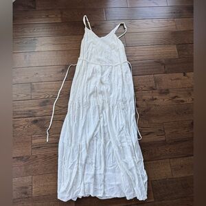 Elegant White Maxi Dress